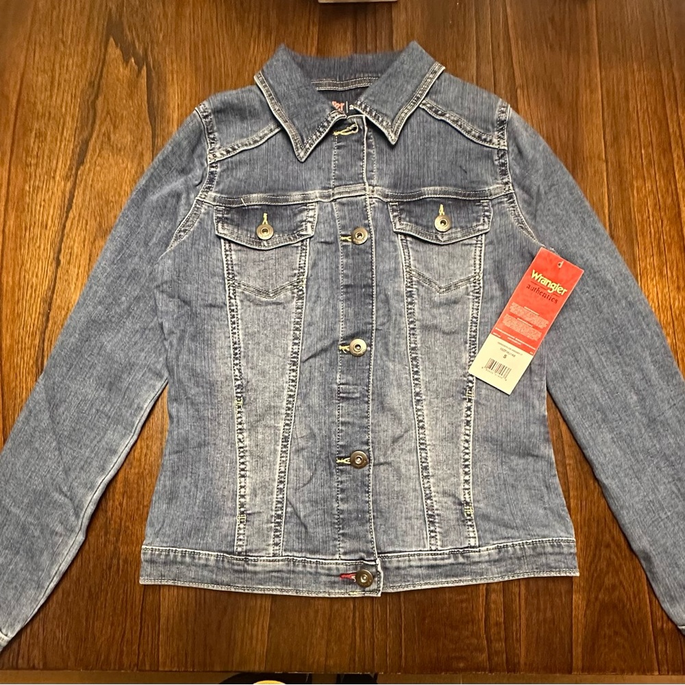 Wrangler Women's Light Blue Jean Jacket